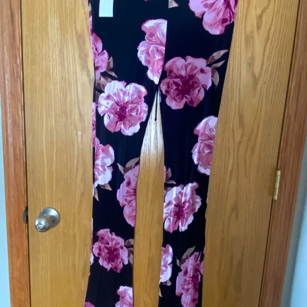 Charlotte Russe size XS stretch black pants flowers